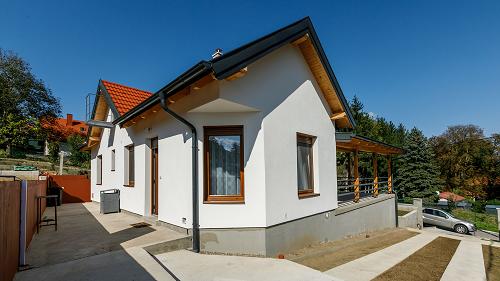33579 Hohe Qualität und Präzision sind für dieses neu gebaute Einfamilienhaus typisch. Das Haus kann mit geringen monatlichen Kosten finanziert werden.