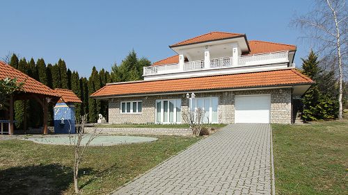 11595 Villa is for sale with wonderful Balaton panoramic view