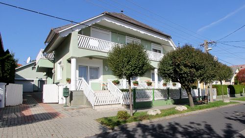 22095 Close to the center of Hévíz it is a family house - with 2 flats - for sale. A double garage is also belonging to the property. 
It is well maintained.