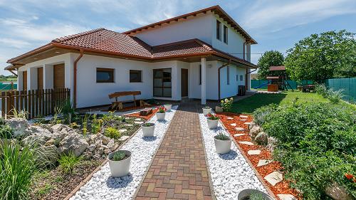33468 In Cserszegtomaj it is a wonderful family house with view to the lake Balaton for sale. 