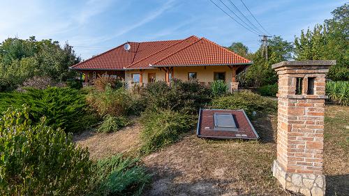 33740 Mediterranes Haus mit Privatsphäre und Panorama.