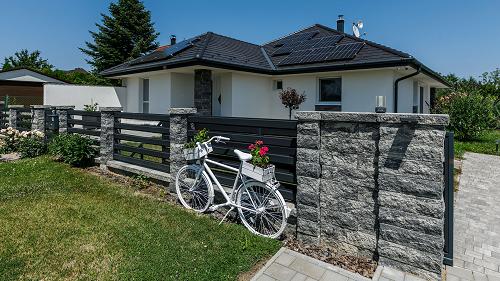 33822 Exclusive, newly built bungalow with panoramic views of Lake Balaton and swimming pool in Cserszegtomaj