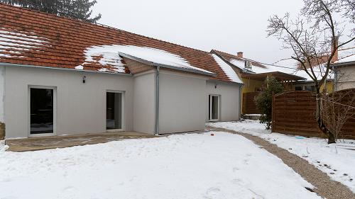 55269 For sale: a fully renovated apartment in the central area of Hévíz, ready for immediate occupancy.