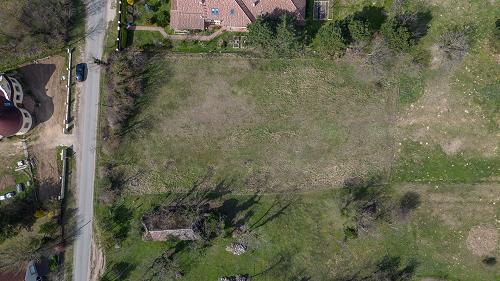 77482 In Gyenesdiás it is a building plot for sale. The public utilities are available also on the plot.